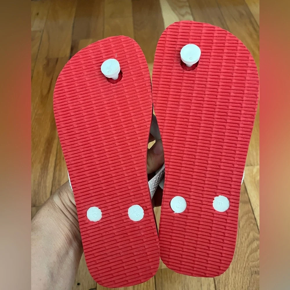 Havaianas Marvel‎ Kids Size 1.5 NWOT